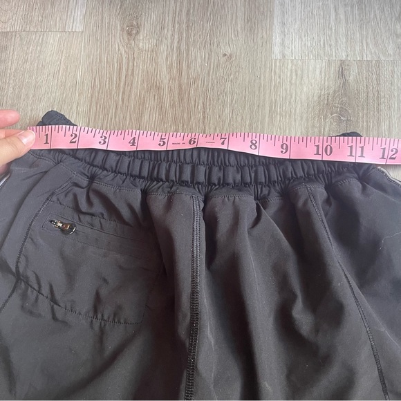 Lululemon Hotty Hot Black Shorts - Picture 7 of 7